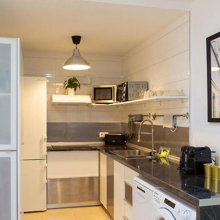 Apartment Caleta Beach Malaga Exterior photo