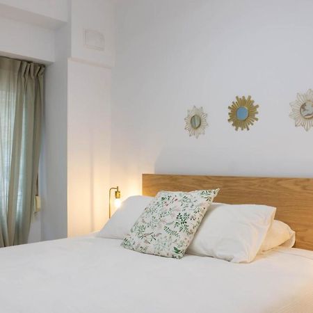 Apartment Caleta Beach Malaga Exterior photo