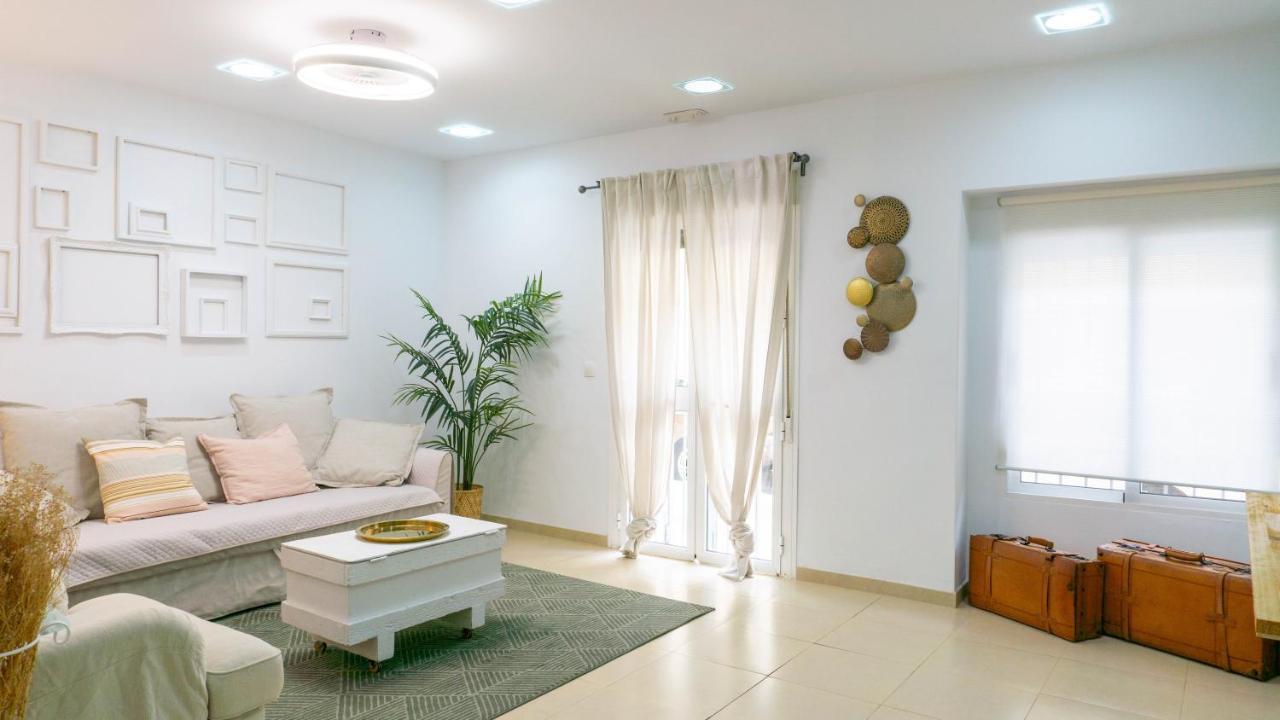 Apartment Caleta Beach Malaga Exterior photo